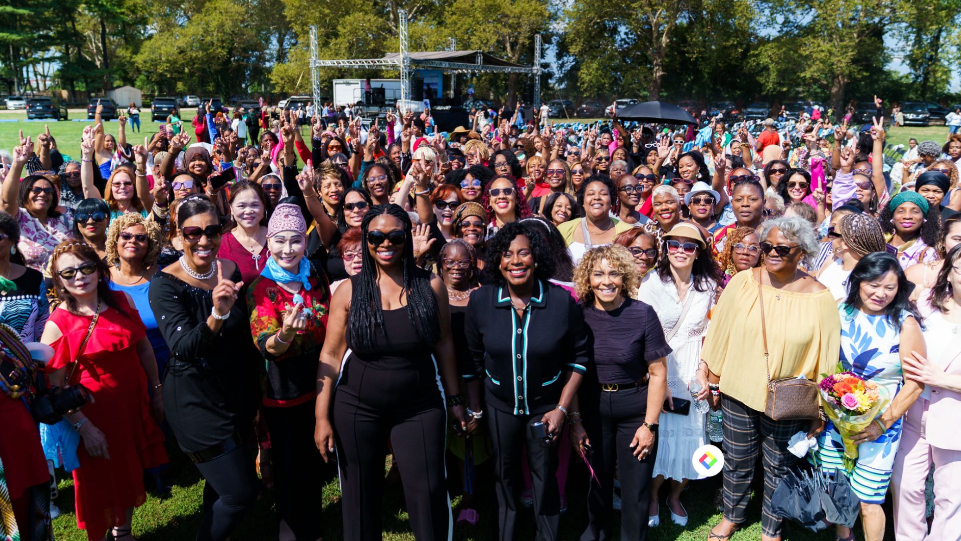 2025 One Philly Wonder Women Tour Concludes, Empowering Over 2,000 Women Across the City”
